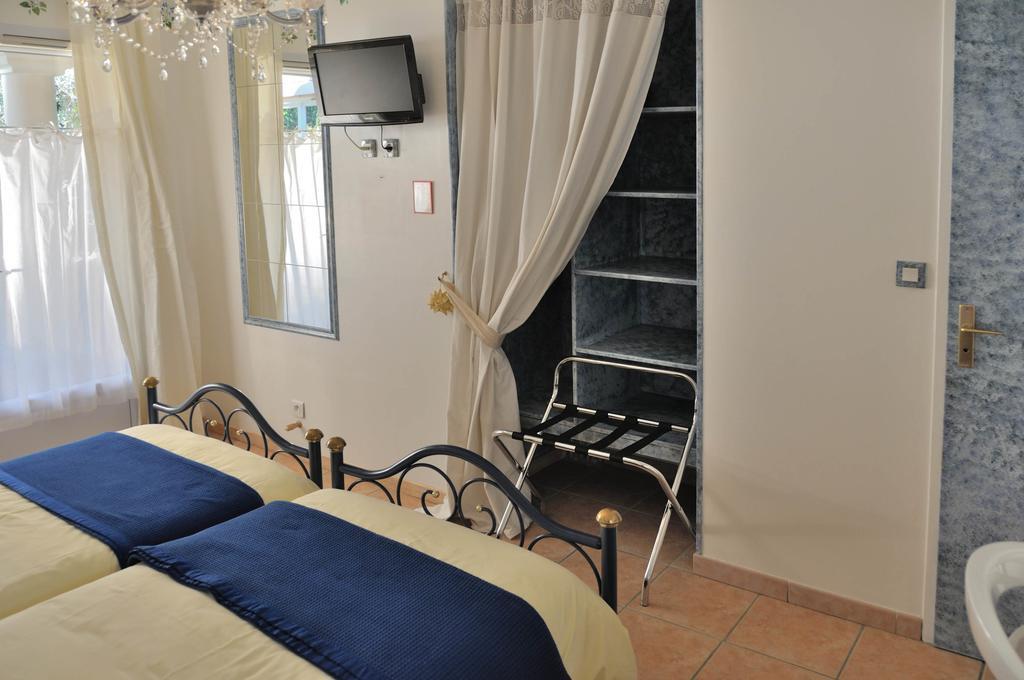 Appart'Hotel Villa Elaia Puyméras Exterior foto